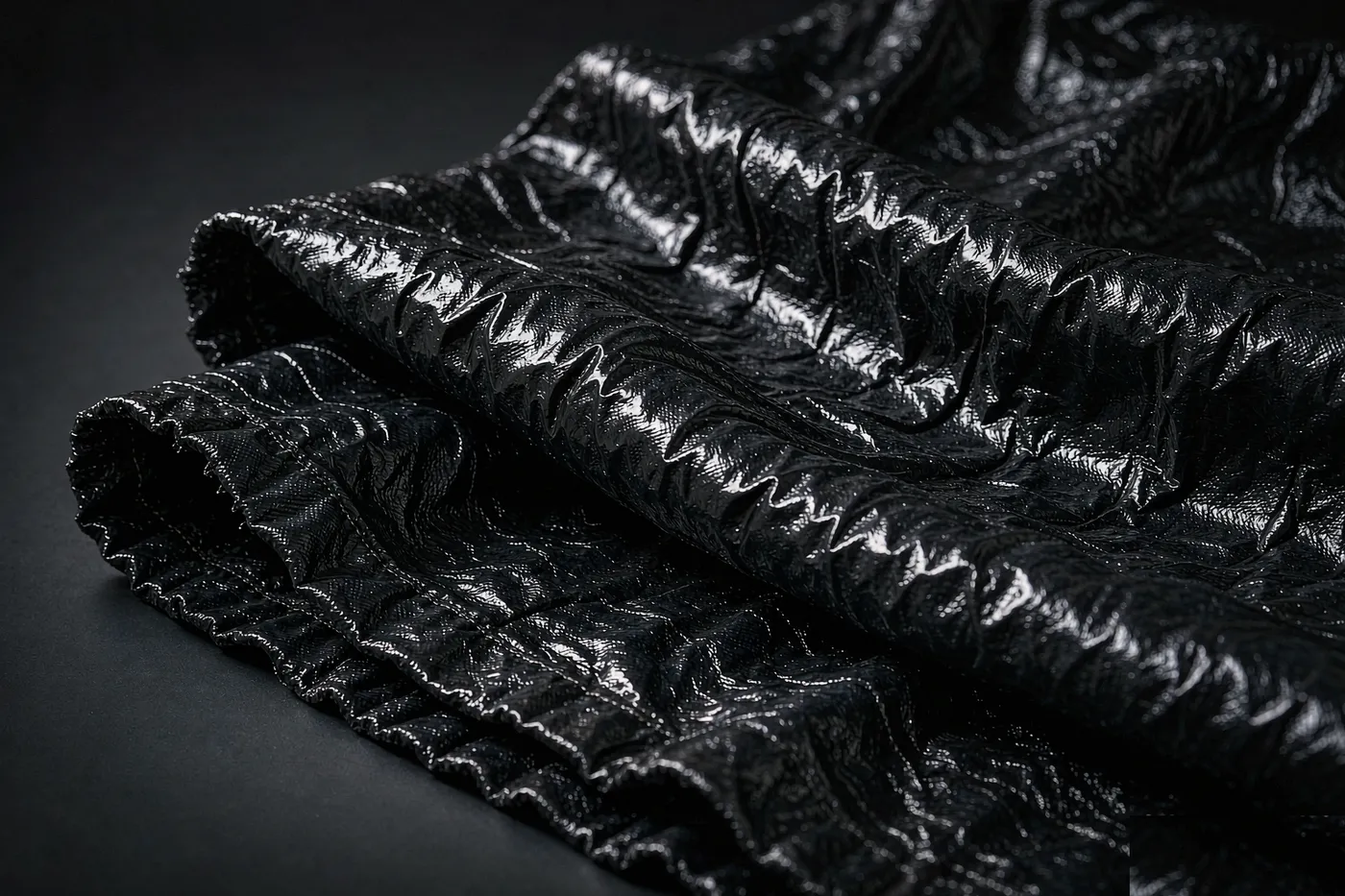 Resin coated crinkle