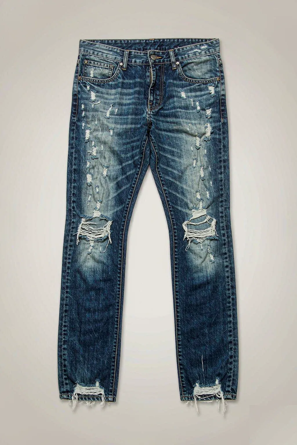 Distressed Straight Jean